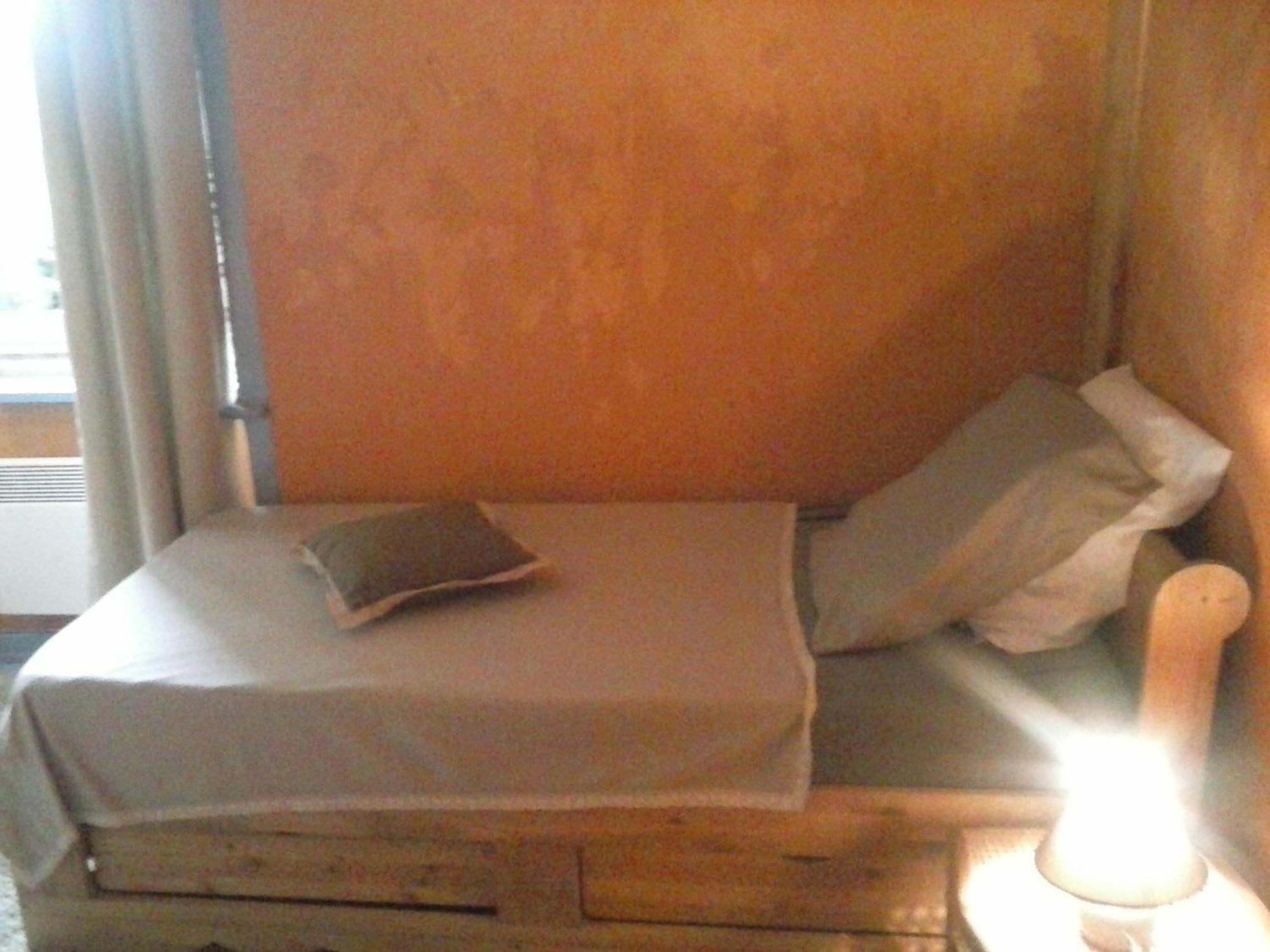 Les Gites Du Couvent Alternatif Camlez Zimmer foto